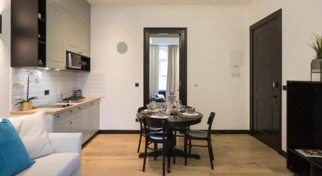 Апартаменты c 1 комнатой City Center Apartments close to National Theater