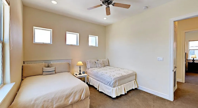 132 E Capricorn Drive Condo - 2 Br condo by RedAwning
