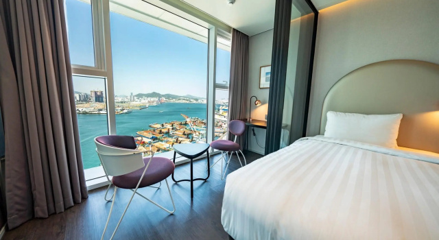 Deluxe Twin room with ocean view Lavalse Hotel