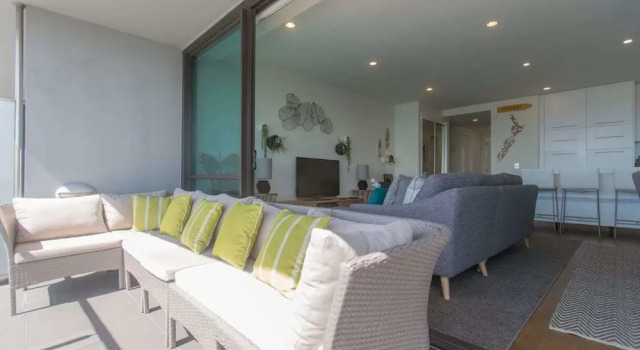 Spacious & Luxurious with Views, Boek Hotel Hotels in Auckland Region met zwembad, Zwembad