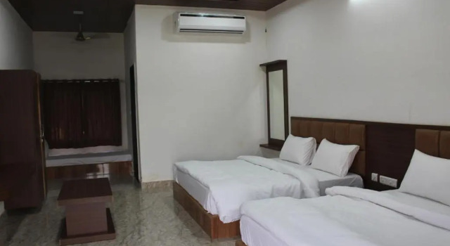 Номер Deluxe Chitrakoot Garden and Resorts