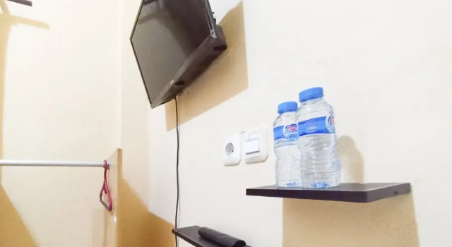 Ariska Room Near Alun Alun Jombang RedPartner, Book Hotel Billige hoteller i Jombang