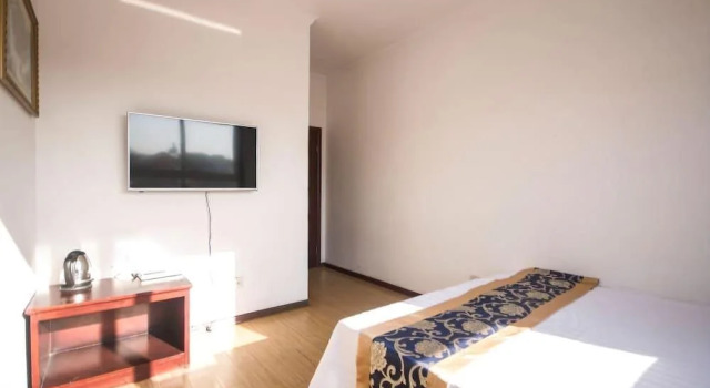 Liuzhuang Huayuhai Holiday Hostel, Book Hostel Qinhuangdao Hebei