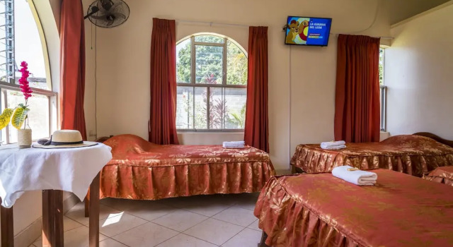 GoInn, Book Hotel Hotels in San Martin with a Pool, Swimming Pool