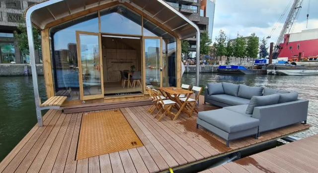 Коттедж Wikkelboats at Floating Rotterdam Rijnhaven