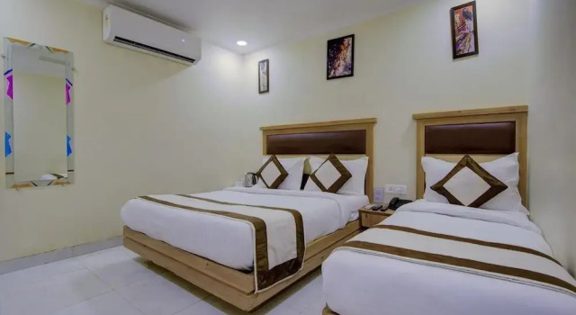 Трёхместный номер Standard Hotel Amar International