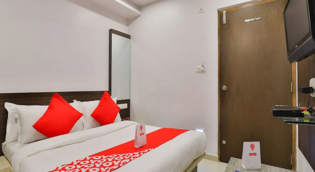 Двухместный номер Economy OYO 5476 Hotel Sunrise