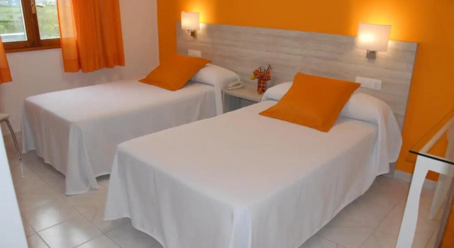 Двухместный номер Economy Hotel Playa de las Catedrales