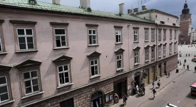Sleeping in Krakow Main Market, Забронировать Отель Старый город Краков, рядом с Аттракцион «Аллея потерянных душ»