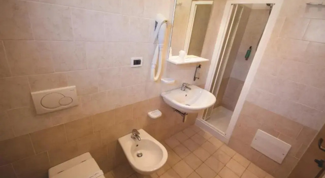 Номер Economy Hotel Adria