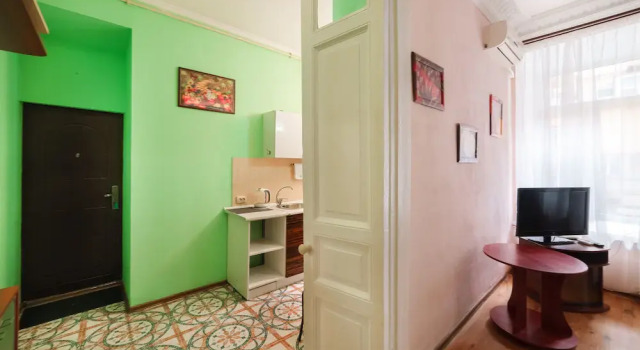 LeonRooms Ekaterinenskaya 18