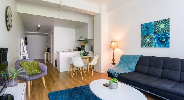 BHB CBD Dream - Wine Netflix Wifi Views, Забронировать Отель Мельбурн Melbourne Region, рядом с Верховный суд Виктории