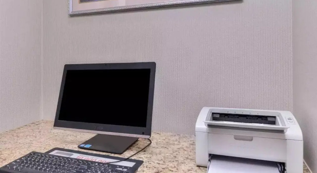 Четырёхместный номер Standard Hotel Nova SFO