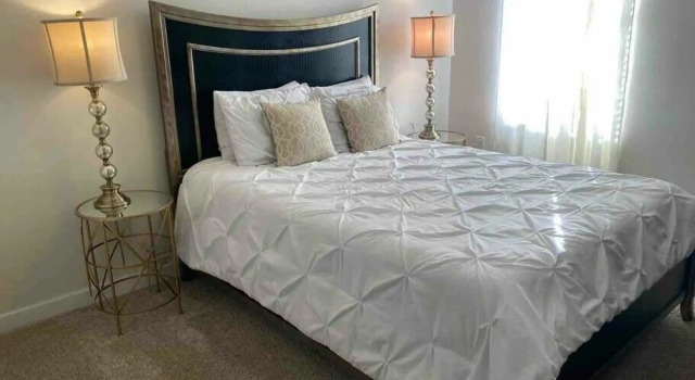 Amazing Champions Gate 7 bedrooms/6 bathrooms!
