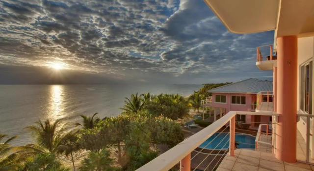 Люкс с 2 комнатами с видом на море Laru Beya Resort