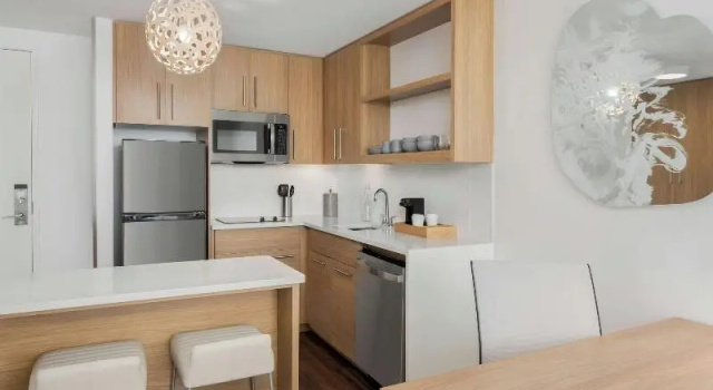 Люкс с 4 комнатами Element by Marriott Savannah Midtown