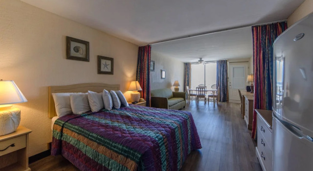 Двухместные апартаменты с красивым видом из окна Royal Hawaiian Motel