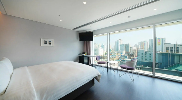 Standard Double room with city view Lavalse Hotel