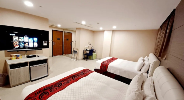 Четырёхместный номер Comfort Sa-Yo Hotel - Pier 2