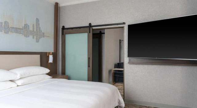 Двухместный люкс c 1 комнатой Courtyard by Marriott Chicago at Medical District-UIC