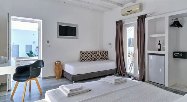 Трёхместный номер Standard Villa Irini