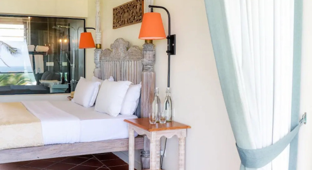 Naomi Beach Resort, Забронировать Курортный отель Курортные отели Велигама, рядом с Kushtarajagala, Курортный отель