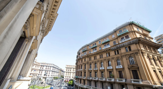 P.C. Boutique H. Napoli Centro by ClaPa Group Dislocated Hospitality, Забронировать Бутик-отель Отели Неаполя с парковкой, рядом с Кафедральный собор Неаполя, Парковка
