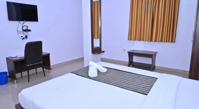 Номер Deluxe Stone Park Radha Devi Ln