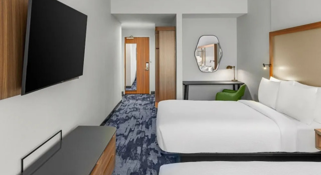 Четырёхместный номер Standard Fairfield Inn & Suites Austin Downtown