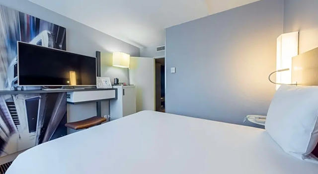 Двухместный номер Standard Mercure Paris Massy Gare TGV
