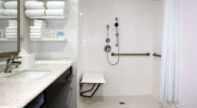 Номер Standard Hampton Inn & Suites By Hilton Baltimore/Aberdeen, Md