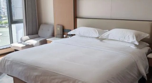 Люкс Deluxe с видом на озеро Shihaolou Hotel