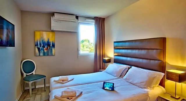 Номер Standard Adonis Hotel Bayonne