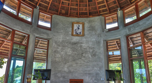 Sai Daeng Resort, Забронировать Курортный отель Отели Тау с парковкой, рядом с Shark Island, Парковка