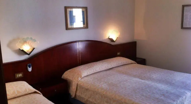 Трёхместный номер Standard Hotel Arborea