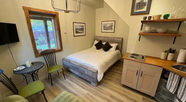 Апартаменты Classic Downtown Whitehorse - Basekamp