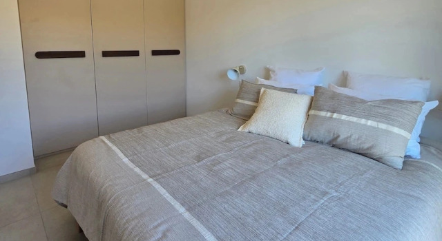 Villas Vangarone, Book Villa Lecci Korsika