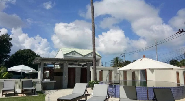 The Corner Transit Hostel