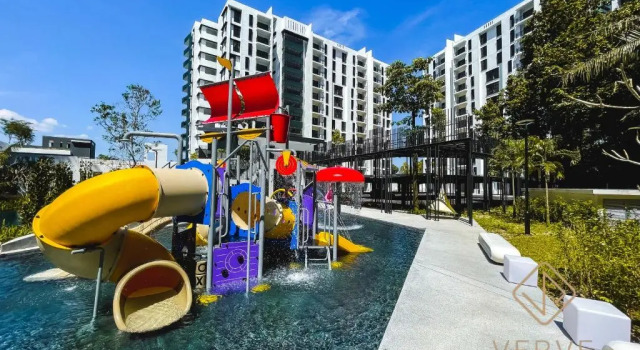 Кровать в общем номере Ipoh Cove Premium Suites by Verve