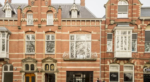 MonQui Boutique Hotel, 예약 부티크 호텔 스헤르토겐보스 Noord-Brabant