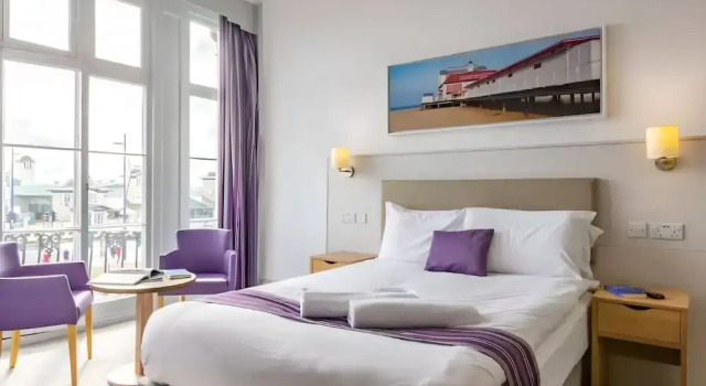 Номер Superior The Carlton Hotel