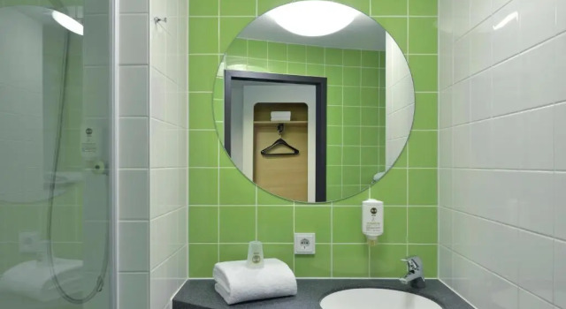 Трёхместный номер Standard B&B HOTEL Dortmund-Messe