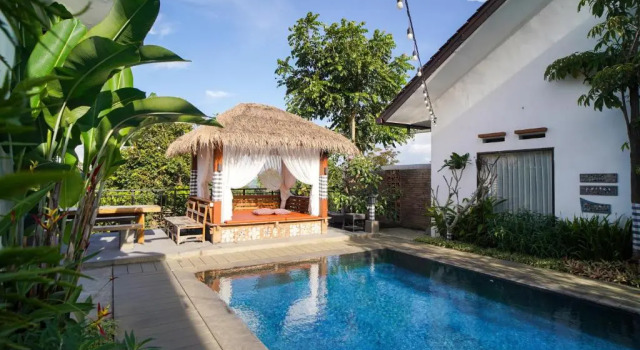 Omah Angkul-Angkul Villa