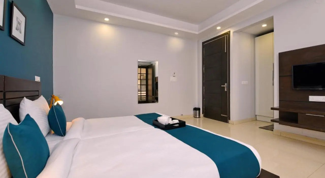 Hotel Wedlocks 38 Avenue, Забронировать Отель Гургаон Gurgaon Region, рядом с Apollo Tyres Ltd