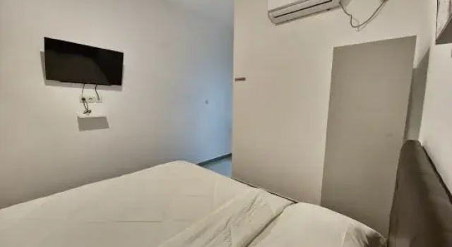 Orens Inn, Book Hotel Hotels in Sulawesi with Parking, Parking