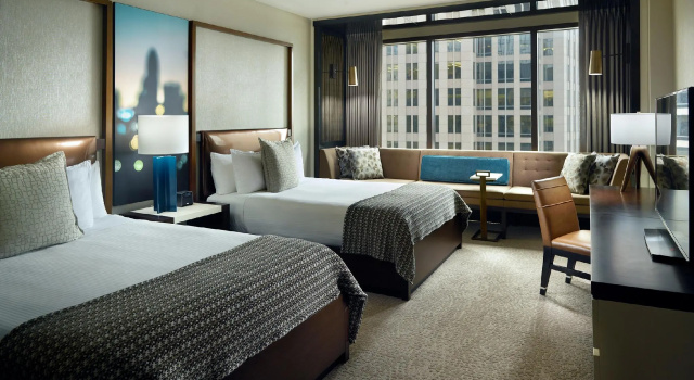 Четырёхместный номер Deluxe Omni Charlotte Hotel