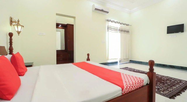 OYO 70038 The Heritage Palace, Book Hotel Sirsa Haryana