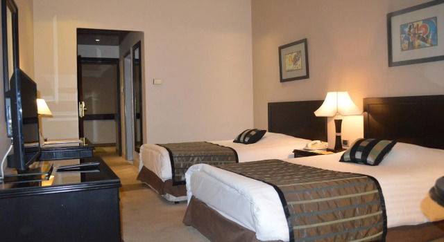 Двухместный номер Standard Century Park Hotel