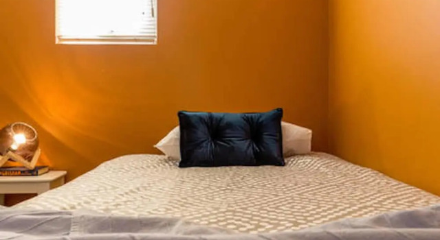 Апартаменты Mika, 2bdr Fitzroy pad With Secure Parking