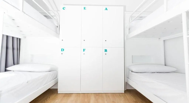 Кровать в общем номере (женский номер) AD Hostel Tarragona